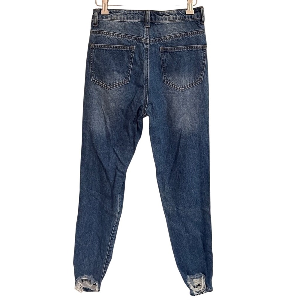 Missguided Riot High Rise Mom Jeans Mid Blue Distressed Ripped Size US 2 - Picture 7 of 7